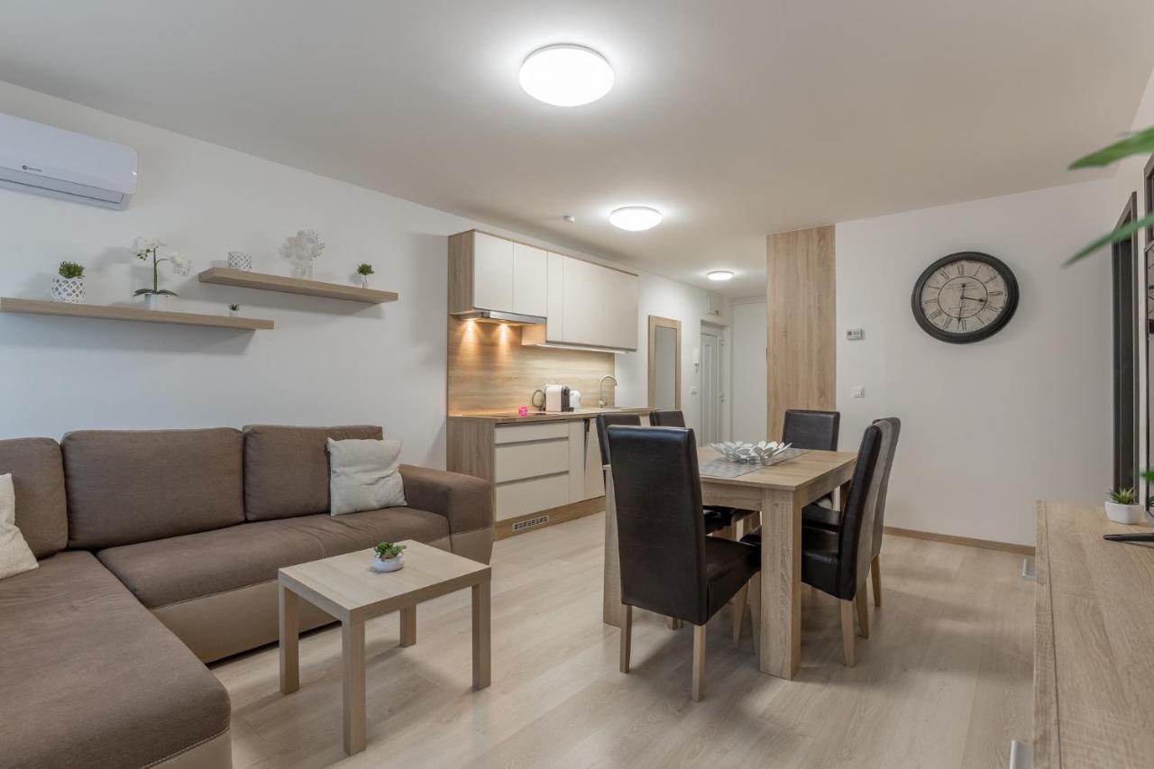 Leda Apartmanok By Bltn שיופוק מראה חיצוני תמונה