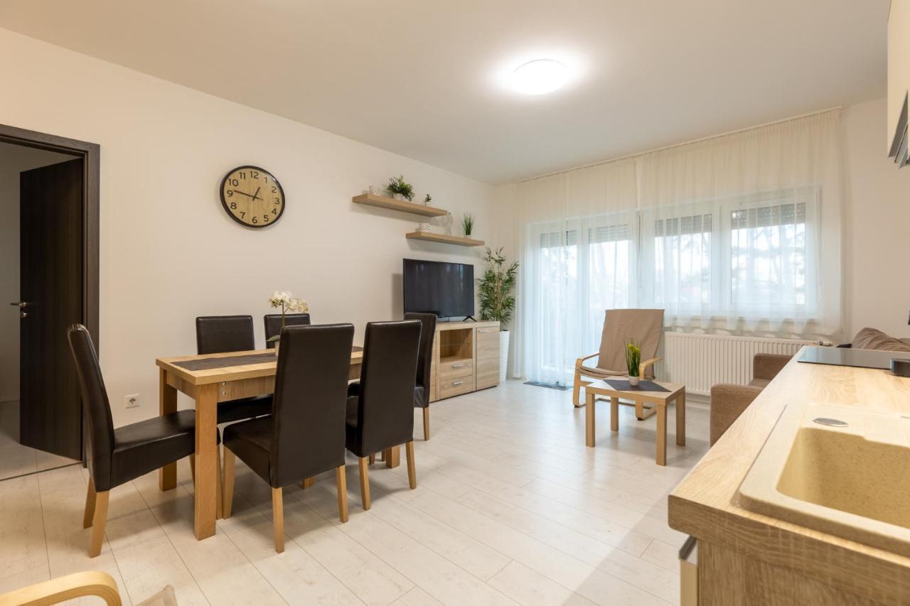Leda Apartmanok By Bltn שיופוק מראה חיצוני תמונה