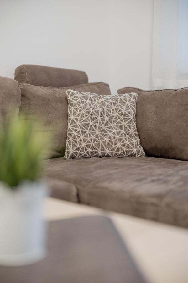 Leda Apartmanok By Bltn שיופוק מראה חיצוני תמונה
